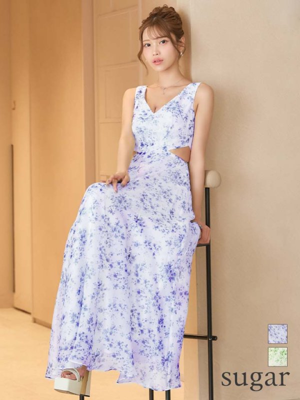 ホワイトxブルー　モデル：るりぴ　身長：165cm　着用サイズ：7号(Sサイズ)
