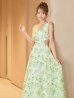ホワイトxグリーン　モデル：るりぴ　身長：165cm　着用サイズ：7号(Sサイズ)