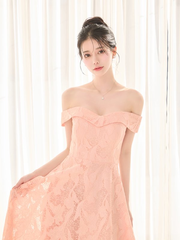 ピンク　モデル：ゆりお　身長：165cm　着用サイズ：Sサイズ