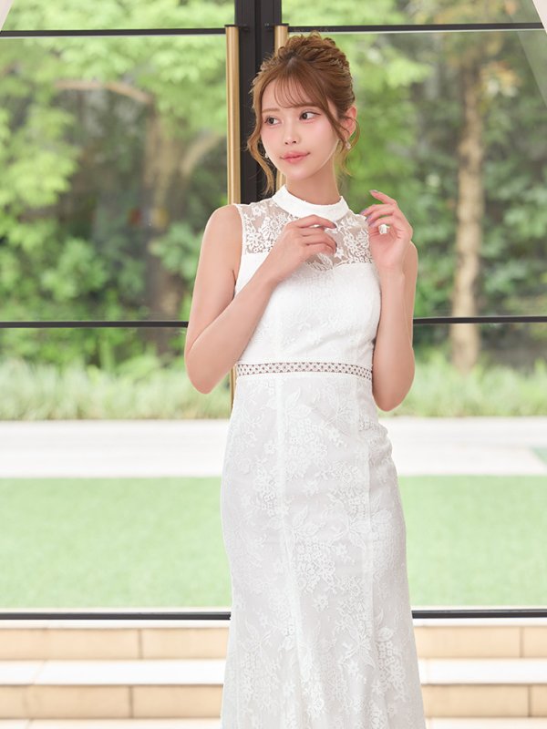 ホワイト　モデル：るりぴ　身長：165cm　着用サイズ：7号(Sサイズ)