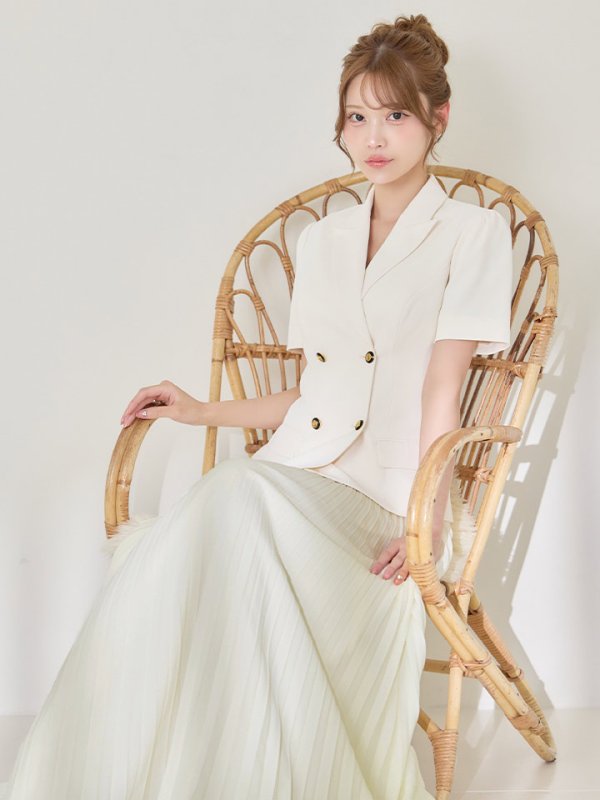 アイボリー　モデル：るりぴ　身長：165cm　着用サイズ：7号(Sサイズ)