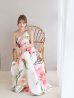 ホワイトxピンク　モデル：るりぴ　身長：165cm　着用サイズ：7号(Sサイズ)