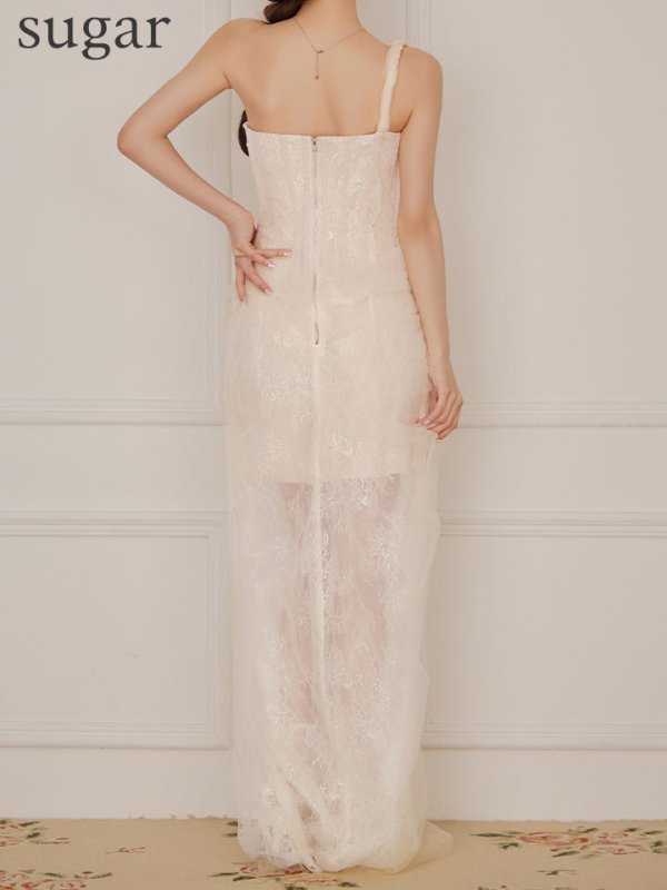 ベージュ　モデル：ももか　身長：156cm　着用サイズ：Sサイズ