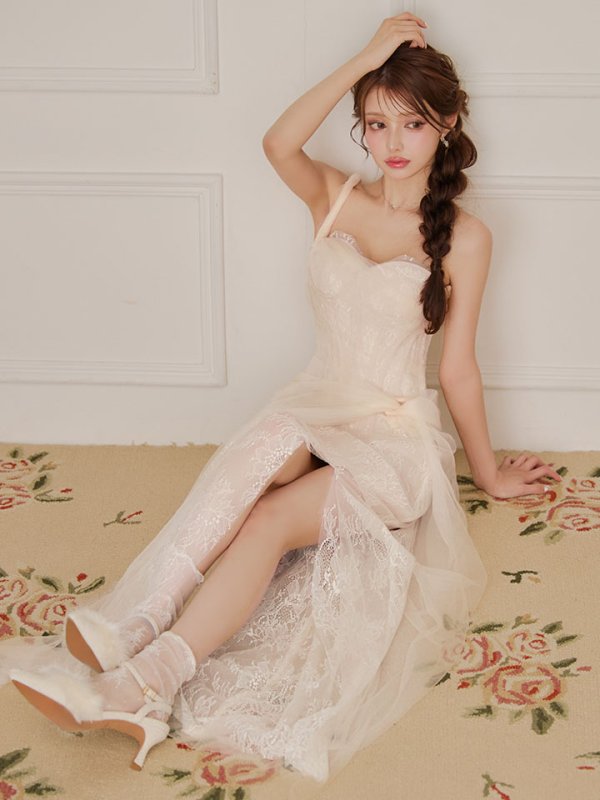 ベージュ　モデル：ももか　身長：156cm　着用サイズ：Sサイズ