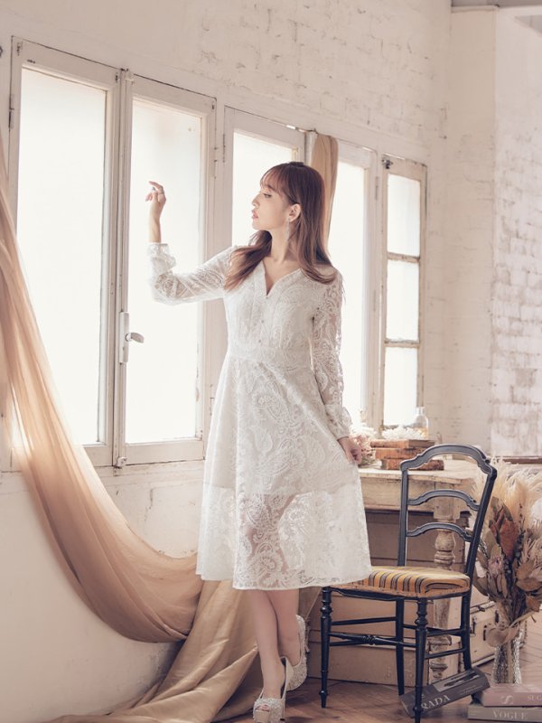 画像11: XS-Lサイズあり【SETTAN/セッタン】総レース/ Vネック/ 長袖/ 袖あり/ Aライン/ ミディアム丈/ ワンピース/ キャバドレス[OF2]