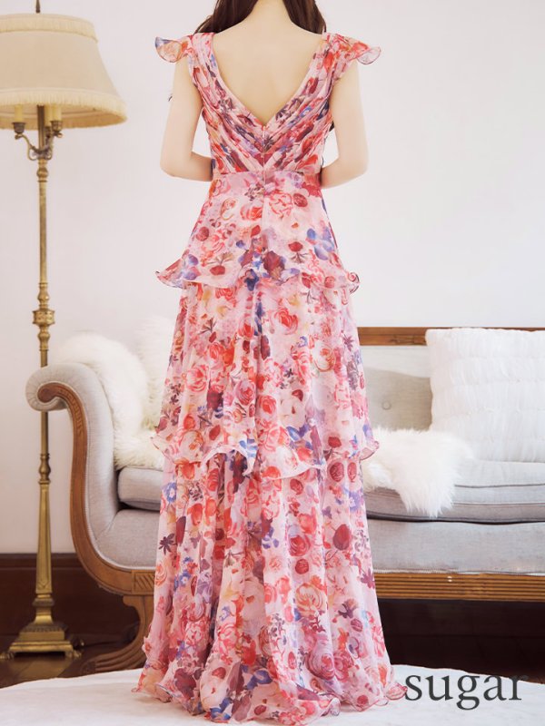 ベージュxピンク モデル：ゆめ　身長：160cm　着用サイズ：7号(Sサイズ)