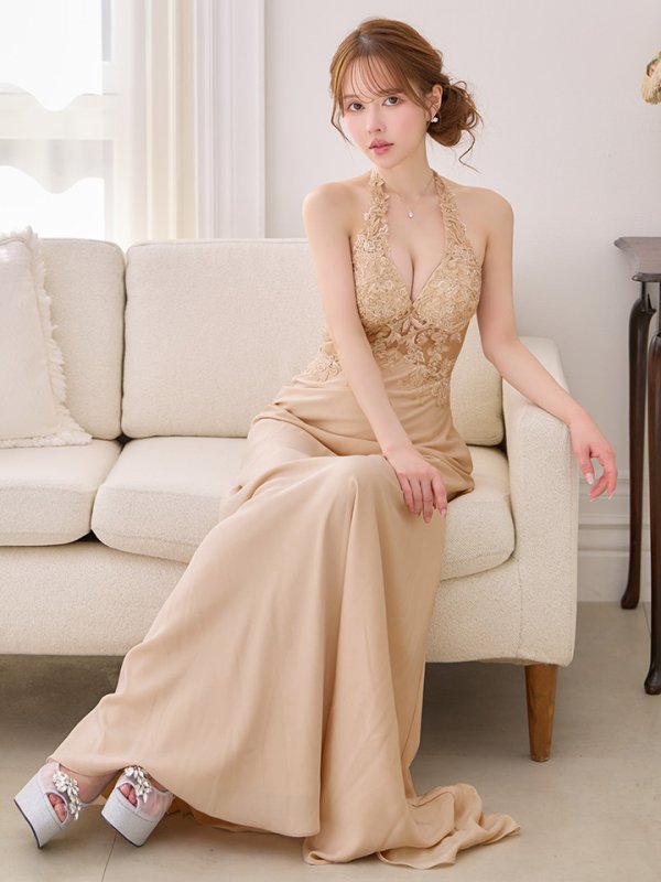 ベージュ モデル：ゆめ　身長：160cm　着用サイズ：7号(Sサイズ)