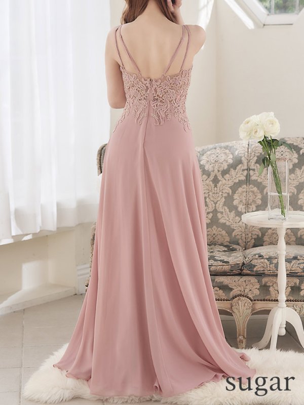 ピンク モデル:真優川咲 身長:158cm:7号(Sサイズ)