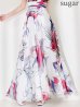 ホワイト　モデル：るりぴ　身長：165cm　着用サイズ：7号(Sサイズ)