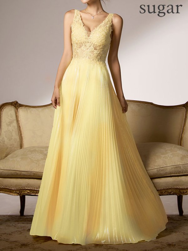 イエロー モデル：まりん　身長：164cm　着用サイズ：Sサイズ