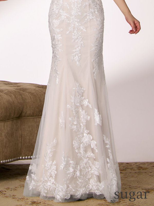 ホワイトxベージュ モデル：ゆめ　身長：160cm　着用サイズ：Sサイズ