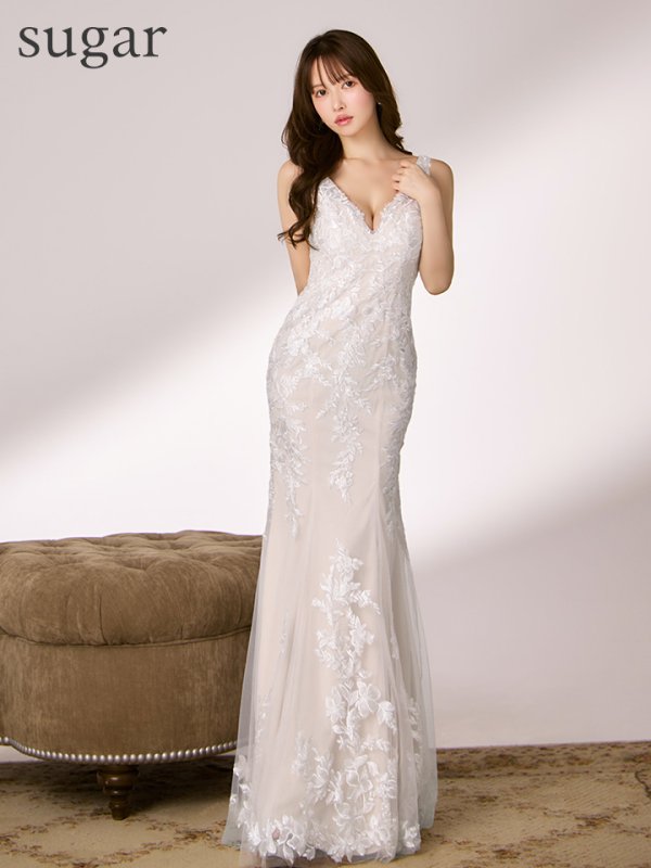 ホワイトxベージュ モデル：ゆめ　身長：160cm　着用サイズ：Sサイズ