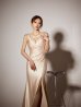 ベージュ モデル：真優川咲　身長：159cm　着用サイズ：Sサイズ