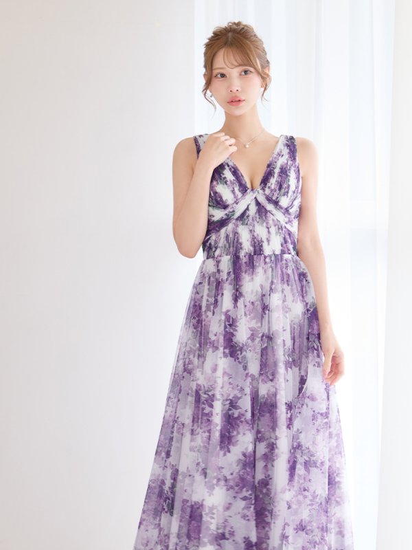 ホワイト×パープル　モデル：るりぴ　身長：165cm　着用サイズ：7号（Sサイズ）