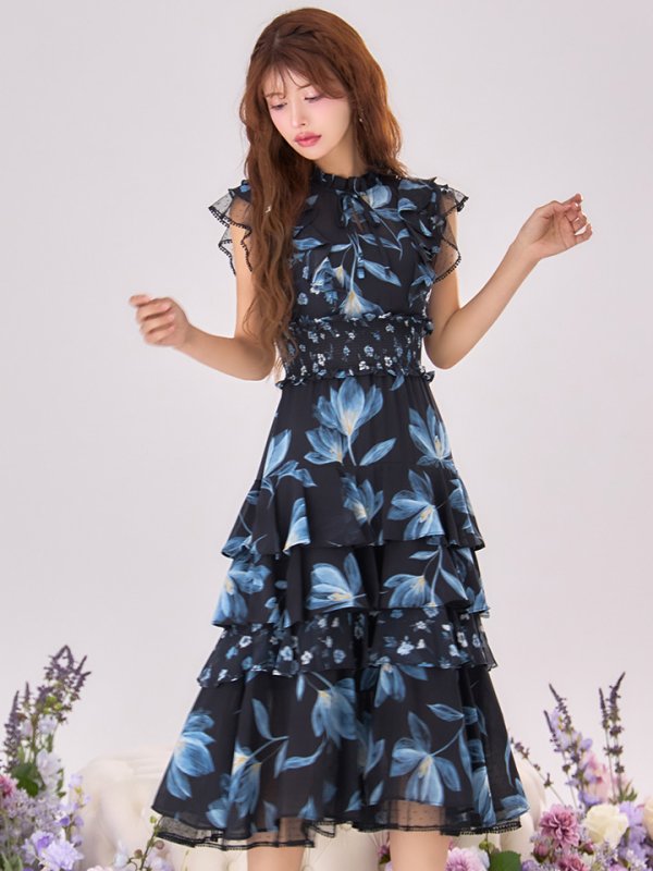 ブラック×ブルー モデル：まりん　身長：164cm 　着用サイズ：Sサイズ