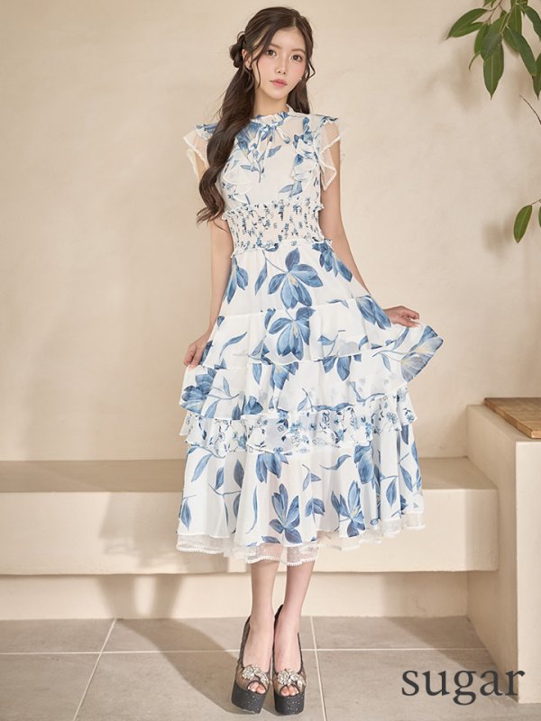 ホワイト×ブルー　モデル：せいは　身長：160cm　着用サイズ：7号(Sサイズ)