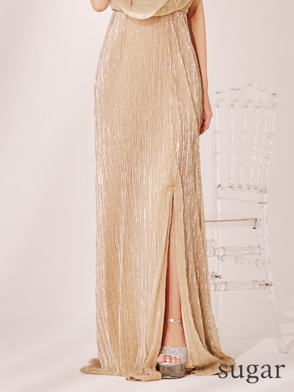 ゴールド モデル：まおちゃる　身長：158cm　着用サイズ：Sサイズ