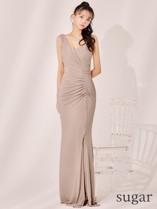 ゴールド モデル：まおちゃる　身長：158cm　着用サイズ：Sサイズ