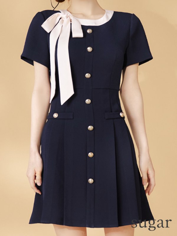 ネイビー モデル：まりん　身長：164cm　着用サイズ：7号(Sサイズ)