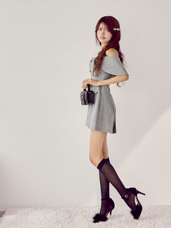 グレー　モデル：まりん　身長：164cm　着用サイズ：XSサイズ