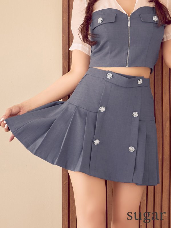 グレー　モデル：三上悠亜　身長：159cm　着用サイズ：Sサイズ