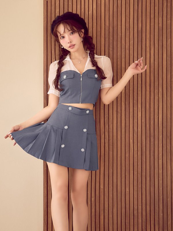 グレー　モデル：三上悠亜　身長：159cm　着用サイズ：Sサイズ