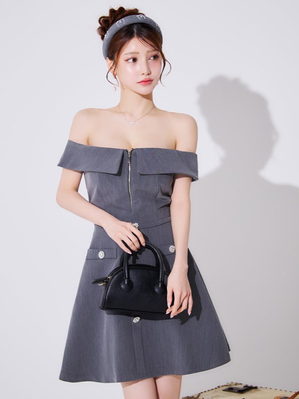 グレー モデル：ももか　身長：156cm　着用サイズ：Sサイズ