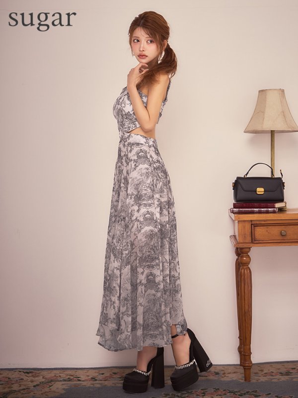 ベージュ　モデル：まりん　身長：164cm　着用サイズ：Sサイズ