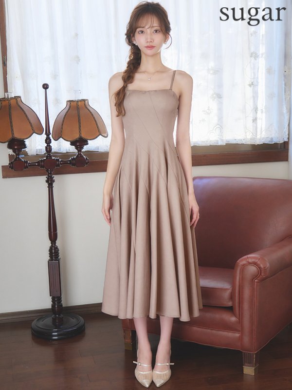 ベージュ モデル：あすか 身長：170cm 着用サイズ：Sサイズ