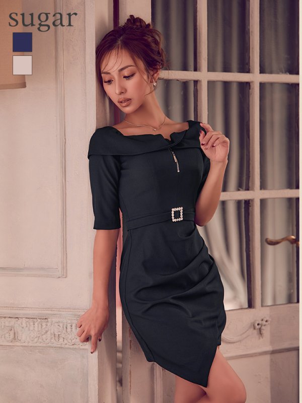 ネイビー モデル：カレン　身長：165cm　着用サイズ：Sサイズ