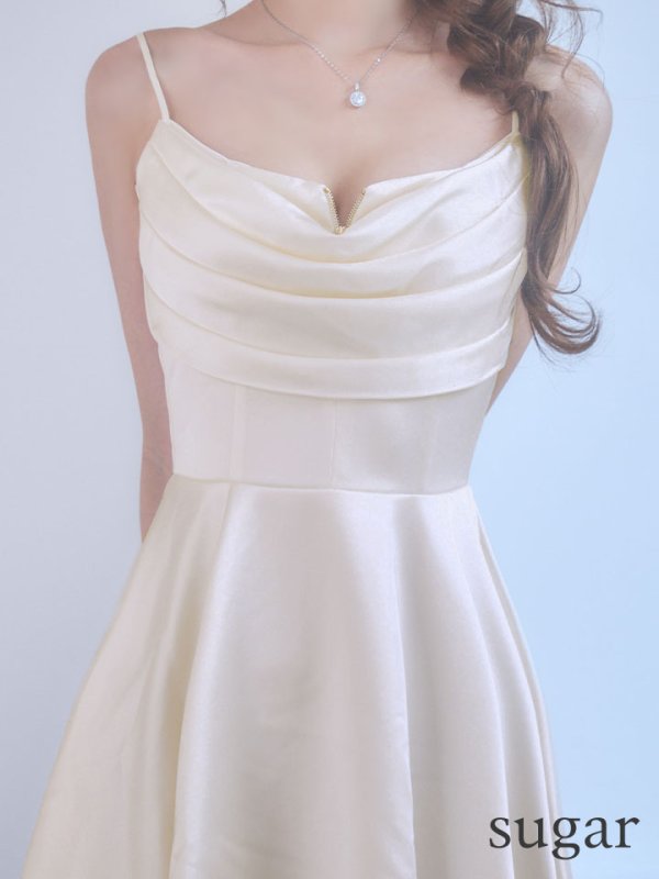 オフホワイト　モデル：るりぴ　身長：165cm　着用サイズ：Sサイズ