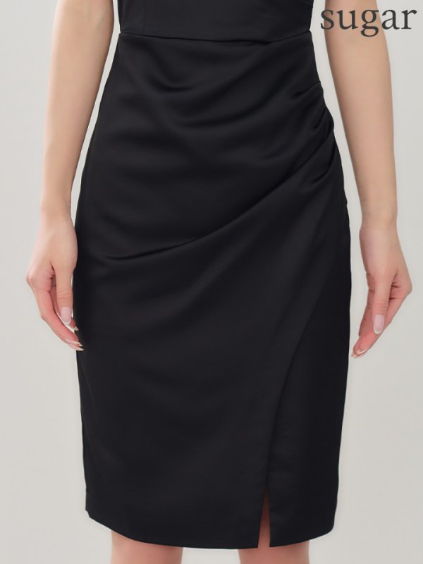 ブラック　モデル：るりぴ　身長：165cm　着用サイズ：Sサイズ