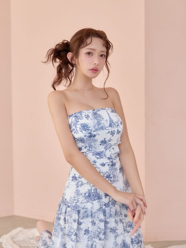 ホワイトxネイビー　モデル：りな　身長：160cm　着用サイズ：Sサイズ