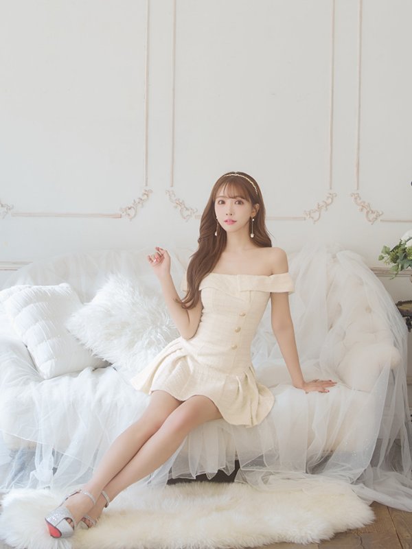 画像16: XSサイズあり【PURESS/ピュアレス】アシンメトリー/ オフショルダー/ ボタン/ フリル/ フレア/ ミニドレス/ キャバドレス[OF5]