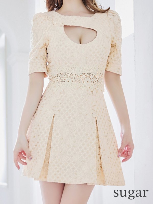 画像30: XS-Lサイズあり【Donia Quinn / ドニアクイーン】 総レース/ バストカット/ 袖あり/ パフスリーブ/ ボタンデザイン/ ボックスプリーツ/ ミニドレス/ キャバドレス[OF05]