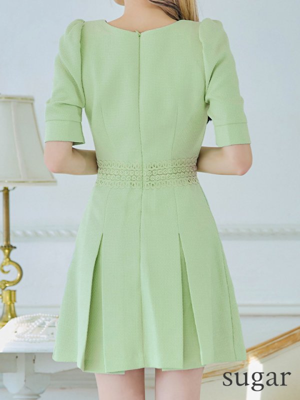 画像36: XSサイズあり【Donia Quinn / ドニアクイーン】 パールボタン/ バストギャザー/ パフスリーブ/ 袖あり/ 半袖/ ボックスプリーツ/ Aライン/ フレア/ ミニドレス/ キャバドレス[OF05]