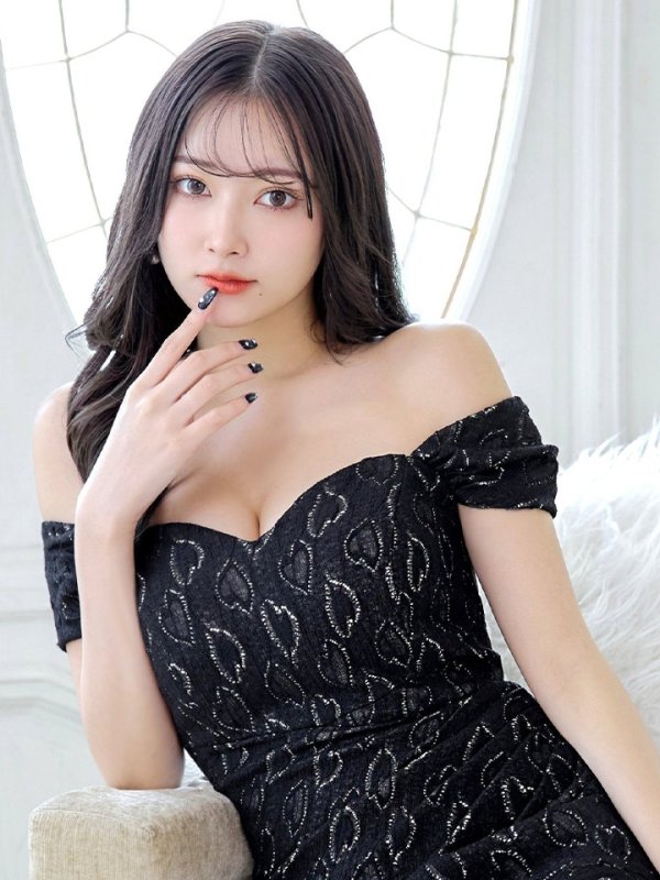 ブラックベージュ モデル:ぴょな 身長:160cm 着用サイズ:8号(Sサイズ)