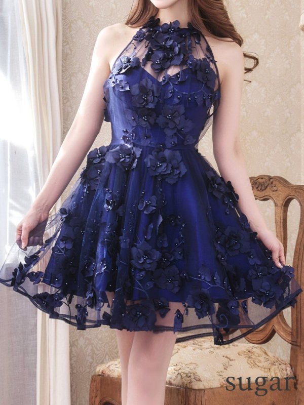 ネイビー モデル:真優川咲 身長:158cm 着用サイズ:8号(Sサイズ)