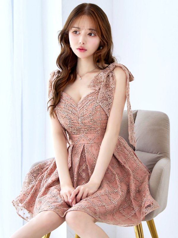 モカブラッシュ　モデル：ゆめ　身長：160cm　着用サイズ：8号(Sサイズ)