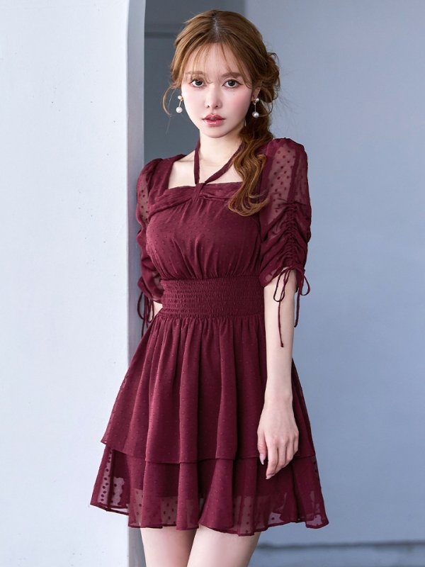 バーガンディ モデル：ゆめ　身長：160cm　着用サイズ：7号(Sサイズ)