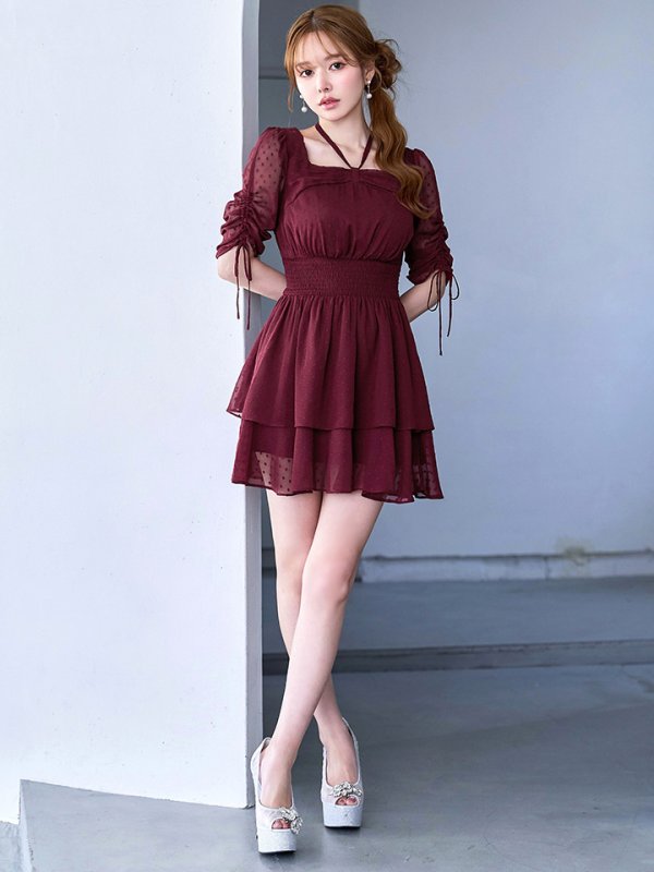 バーガンディ モデル：ゆめ　身長：160cm　着用サイズ：7号(Sサイズ)