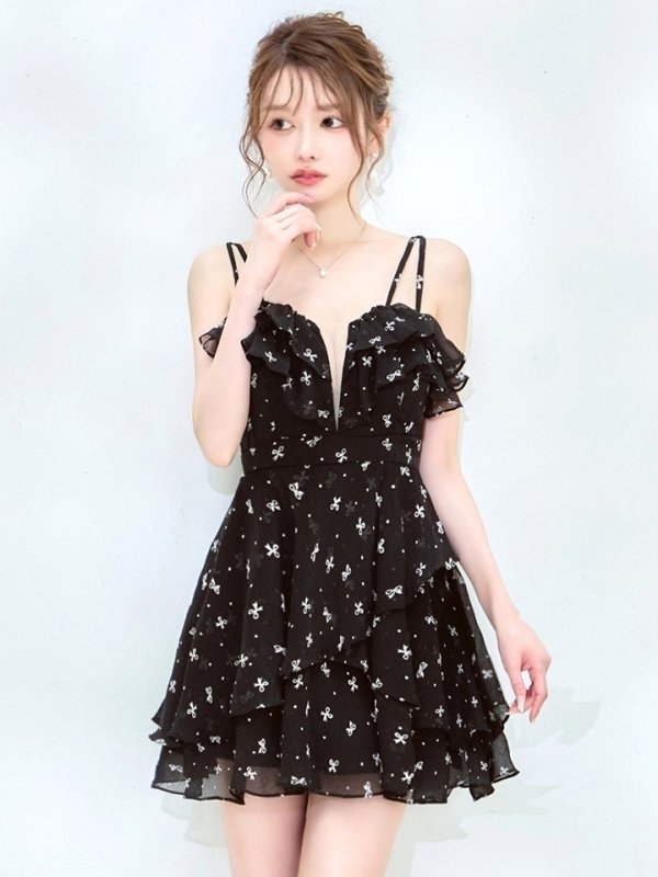 ブラック　モデル：ゆめ　身長：160cm　着用サイズ：8号(Sサイズ)