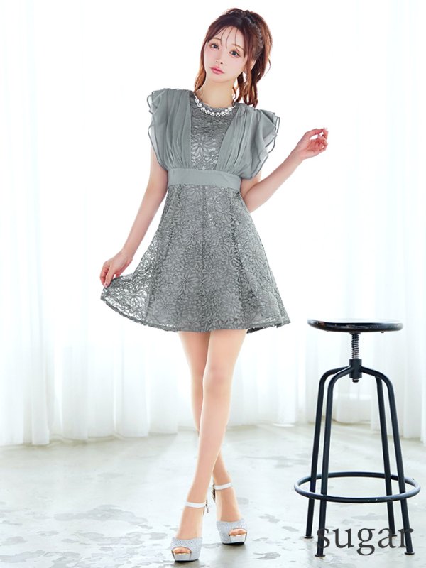 ブルーグレー　モデル：真優川咲　身長：158cm　着用サイズ：8号(Sサイズ)