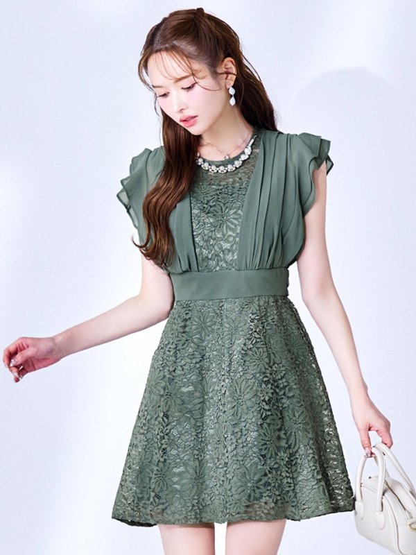 ダスティグリーン	モデル：ゆめ　身長：160cm　着用サイズ：8号(Sサイズ)