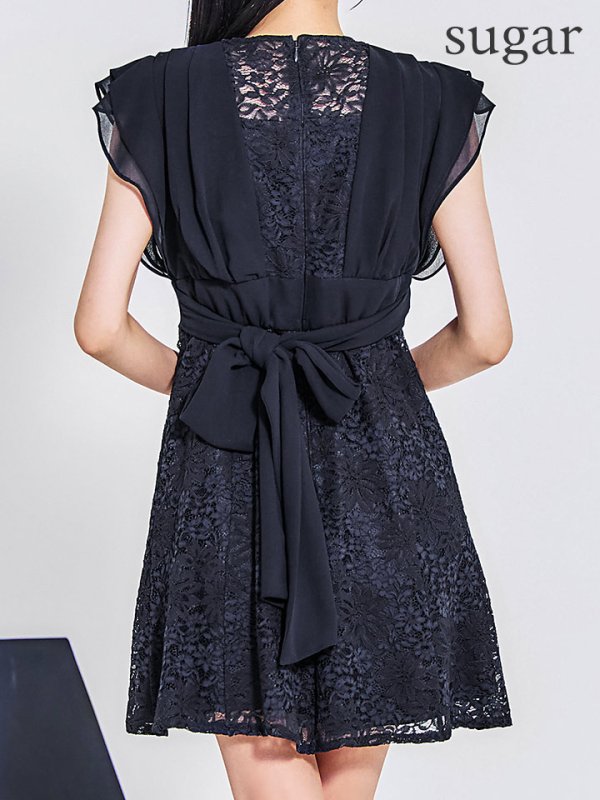 ネイビー モデル：まおちゃる　身長：158cm　着用サイズ：8号(Sサイズ)