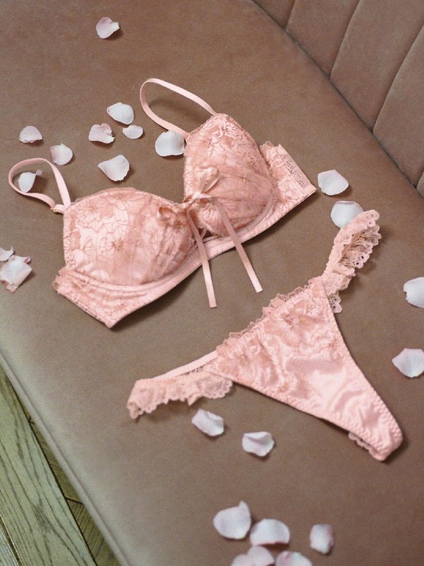 画像21: 【RAVIJOUR/ラヴィジュール】ラディアント ストレッチレース Tバック / ラディアント エンブレース Tバック / ランジェリー / セクシーランジェリー / 下着 / Tバック【OF08】