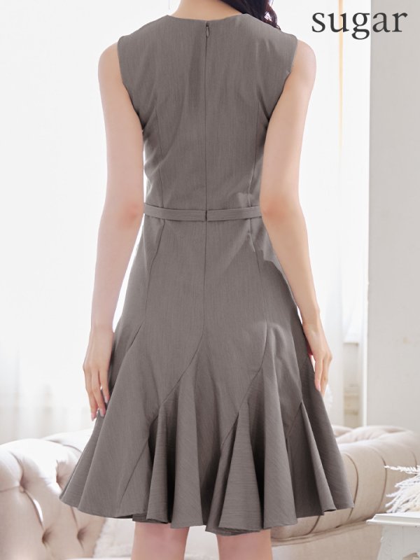 画像9: 【VELIQUE/ヴェリーク】カットアウト/ ノースリーブ/ ベルトデザイン/ 膝丈/ Aライン/ フレア/ミニドレス/ キャバドレス【HC02】