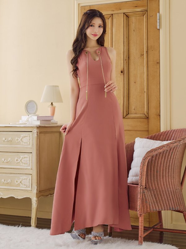 ベイクドピンクモデル:桜伊みやこ 身長:168cm 着用サイズ:Sサイズ