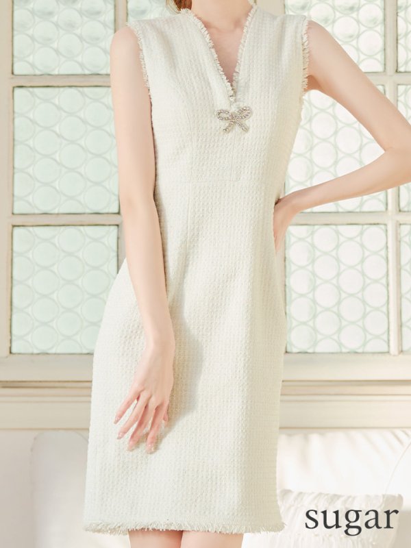 ホワイト モデル:あすか 身長:170cm 着用サイズ:Sサイズ