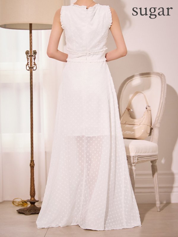 ホワイト　モデル：真優川咲　身長：158cm　着用サイズ：Sサイズ